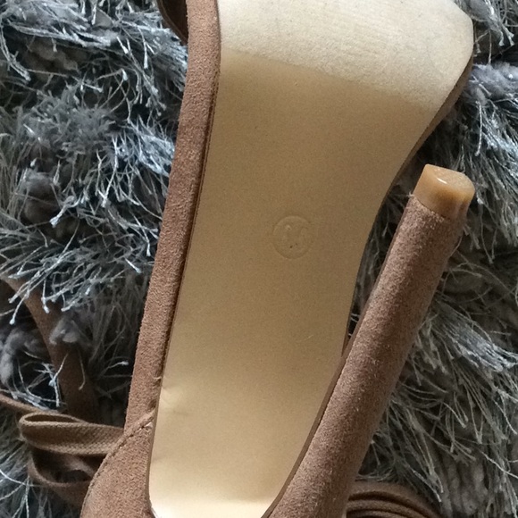 Good shoes in ,perfect conditions - Picture 4 of 4